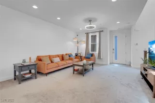 Photo #4: 2707500 Listing 