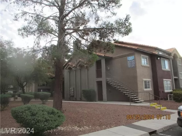 MLS: 2707510 Condo For Sale