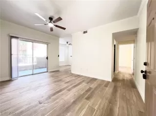 Photo #3: 2707536 Listing 