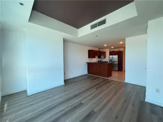 Photo #2: 2707538 Listing 