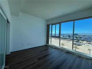 Photo #3: 2707538 Listing 