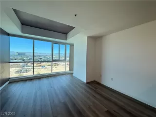 Photo #4: 2707538 Listing 