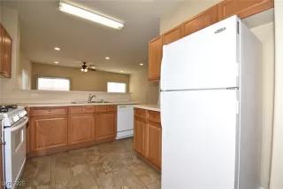 Photo #4: 2707554 Listing 