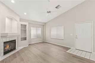 Photo #1: 2707568 Listing 