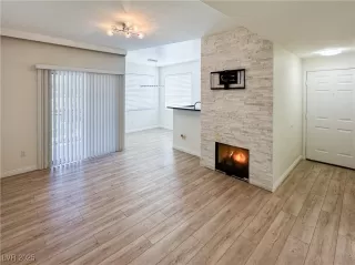 Photo #2: 2707605 Listing 