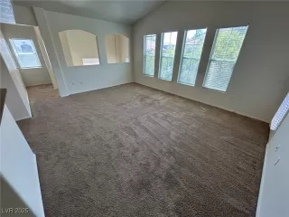 Photo #1: 2707631 Listing 