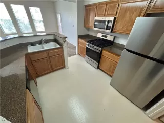 Photo #6: 2707631 Listing 