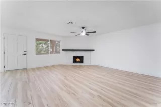 Photo #4: 2707646 Listing 