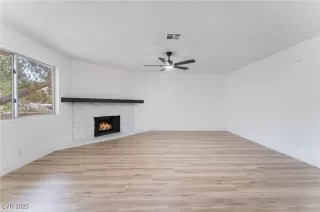 Photo #5: 2707646 Listing 