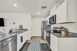 Photo #2: 2707659 Listing 