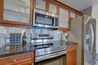 Photo #4: 2707660 Listing 