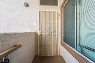 Photo #1: 2707673 Listing 