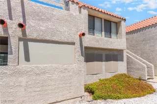 Photo #2: 2707688 Listing 