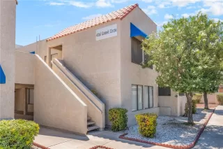 Photo #4: 2707688 Listing 