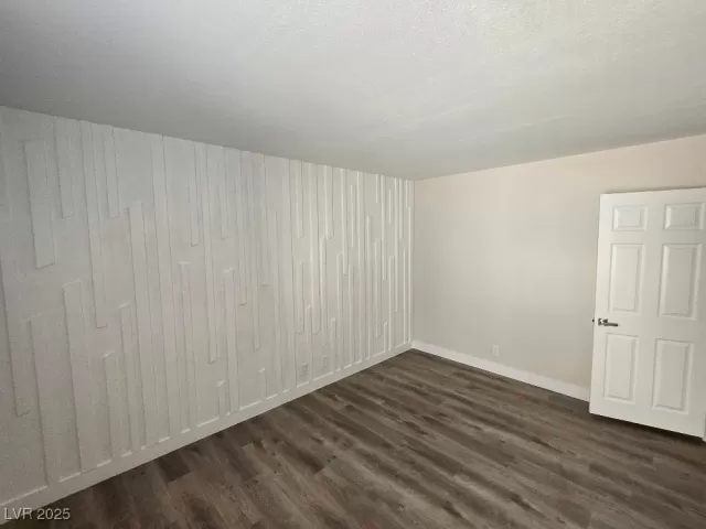 MLS: 2707690 Condo For Sale