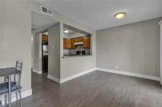 Photo #2: 2707708 Listing 