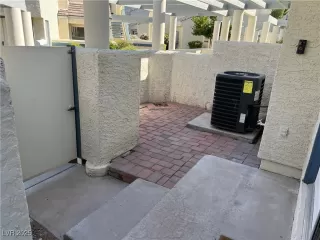 Photo #4: 2707720 Listing 