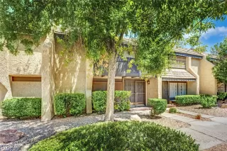 Photo #2: 2707757 Listing 