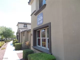 Photo #1: 2707772 Listing 