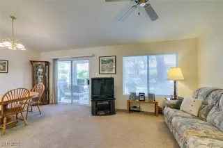 Photo #5: 2707776 Listing