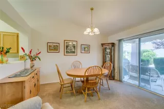 Photo #6: 2707776 Listing