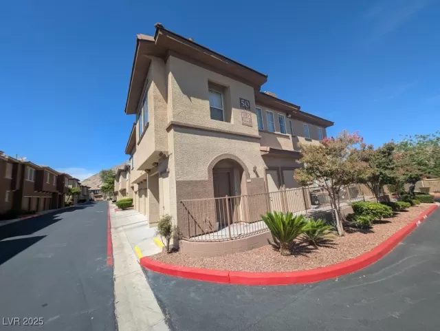 MLS: 2707812 Condo For Sale