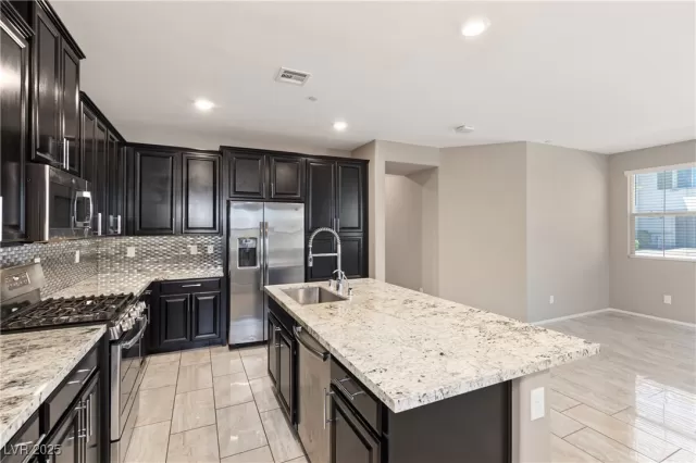 MLS: 2707814 Condo For Sale