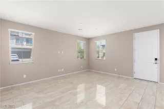 Photo #2: 2707814 Listing 