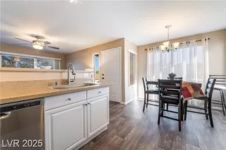 Photo #5: 2707820 Listing 