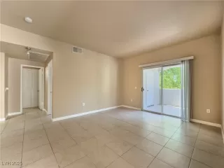 More Details about MLS # 2707827 : 2615 WEST GARY AVENUE 2051