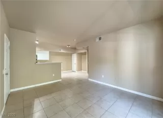 Photo #1: 2707827 Listing 