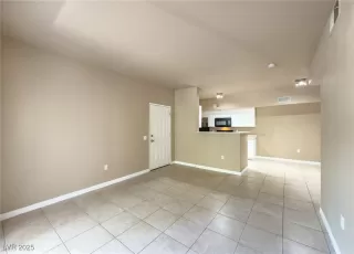 Photo #2: 2707827 Listing 