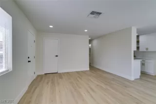 Photo #6: 2707832 Listing 