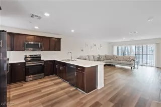 Photo #1: 2707883 Listing 