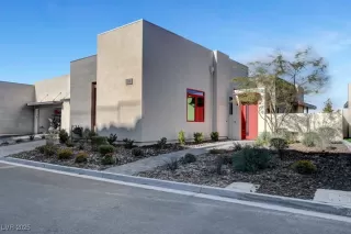 Photo #2: 2707884 Listing 