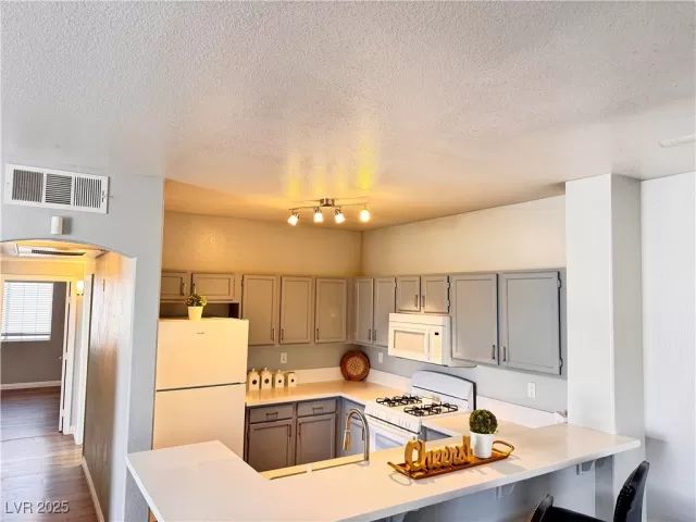 MLS: 2707894 Condo For Sale