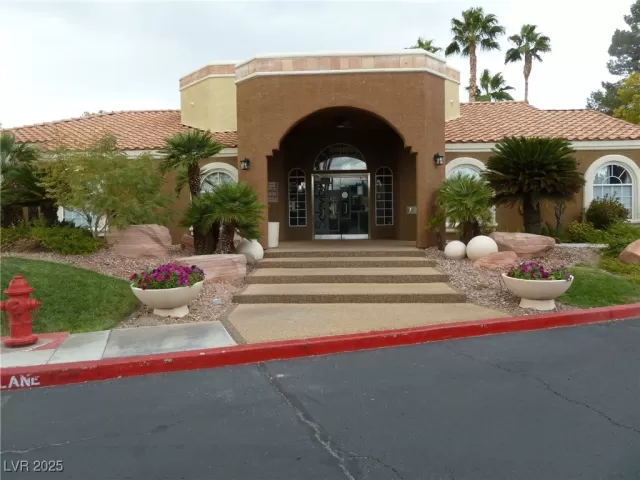 MLS: 2707895 Condo For Sale