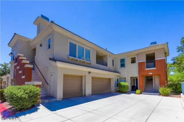 MLS: 2707913 Condo For Sale