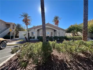 Photo #3: 2707940 Listing
