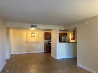 Photo #1: 2707947 Listing 