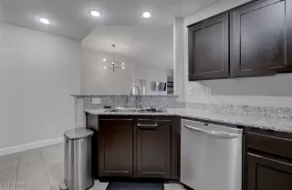 Photo #3: 2707956 Listing 