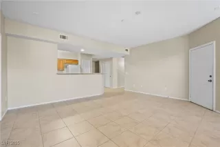 Photo #3: 2707964 Listing 