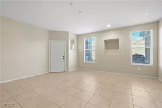 Photo #4: 2707964 Listing 