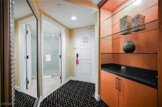 Photo #2: 2707974 Listing 