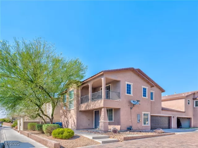 MLS: 2707989 Condo For Sale