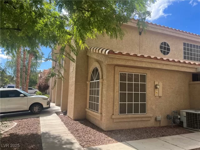 MLS: 2708020 Condo For Sale