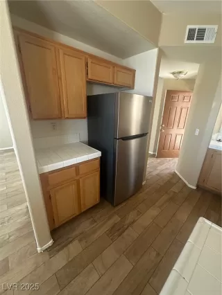 Photo #4: 2708026 Listing 