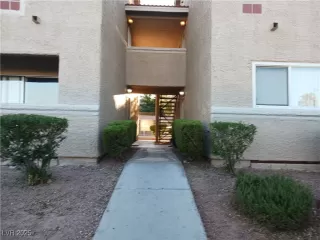 Photo #1: 2708042 Listing 