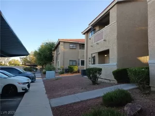 Photo #4: 2708042 Listing 