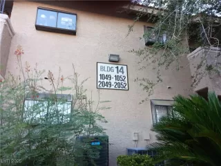 Photo #5: 2708042 Listing 